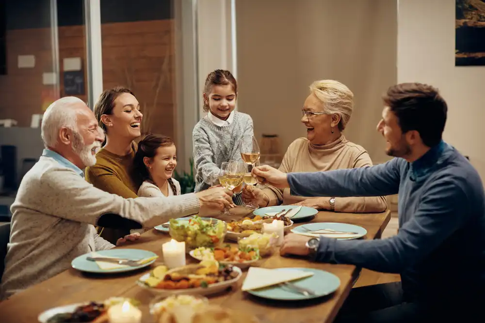 Jedálenský stôl-rodinná večera