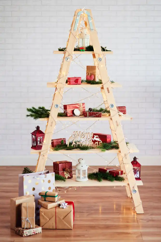 vianočný stromček z rebríka